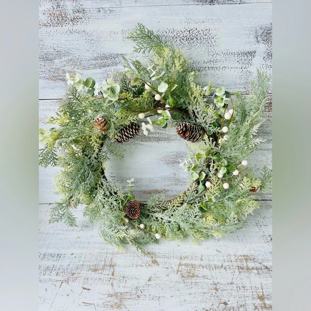 *Frosty Cedar, Pinecone & White Berry Wreath